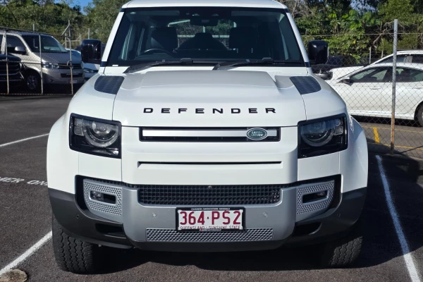 2020 MY21 Land Rover Defender L663 110 D300 SE SUV Image 4