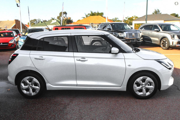 2025 Suzuki Swift UZ Hybrid Plus Hatch Image 5