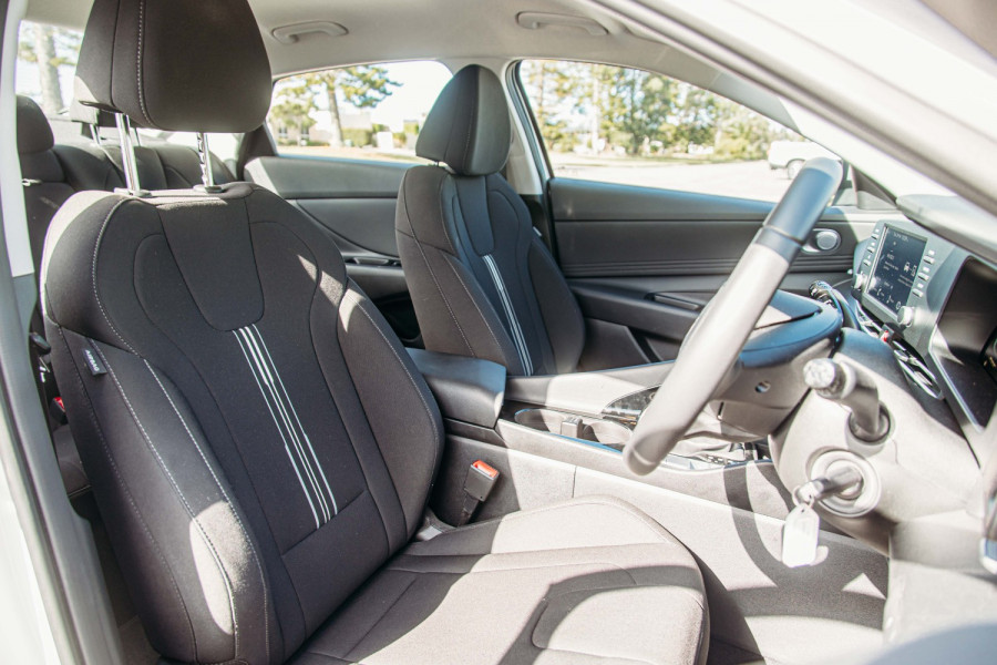 2024 MY25 Hyundai i30 CN7.V2  Sedan Image 43