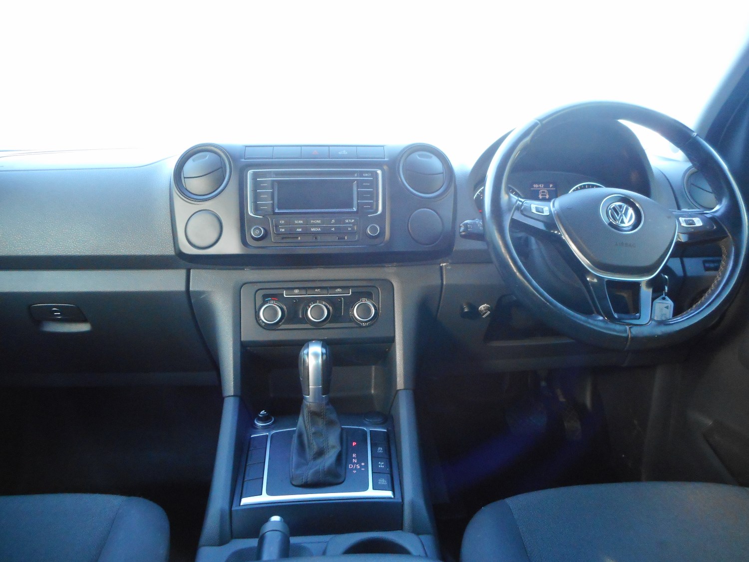 2015 Volkswagen Amarok Cab Chassis Image 14