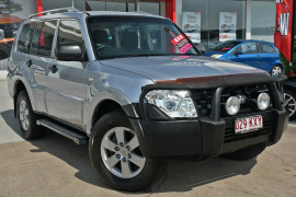 Mitsubishi Pajero GLX NS
