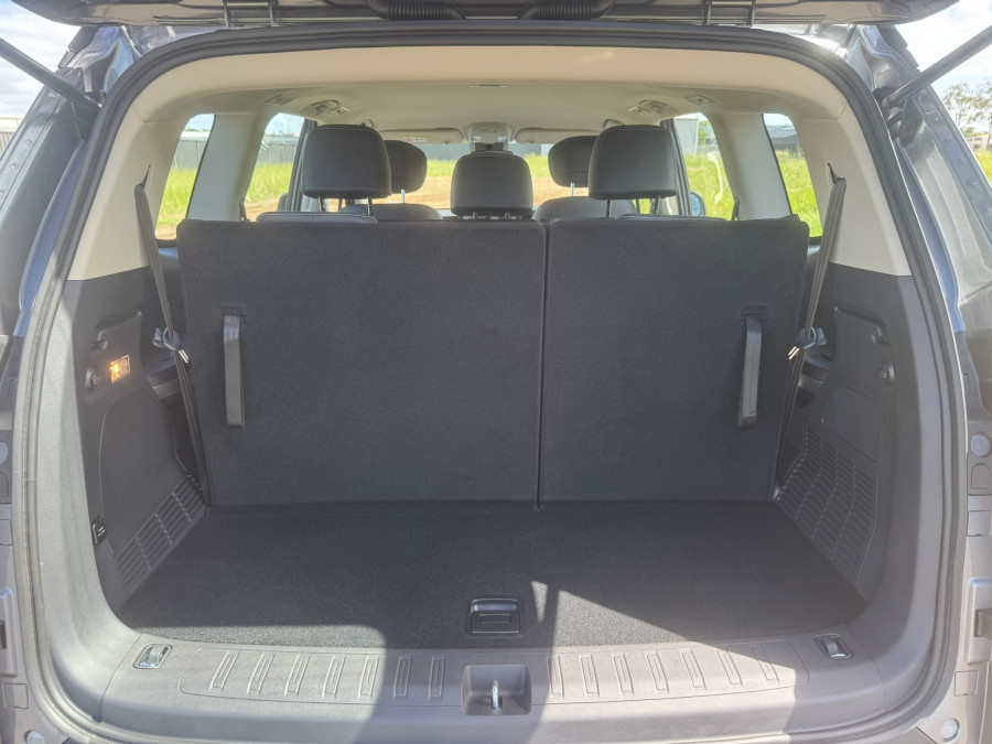 2026 MY25 LDV D90 Mode Wagon Image 13
