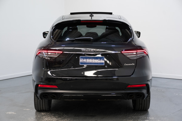2022 Maserati Levante Modena SUV image 11