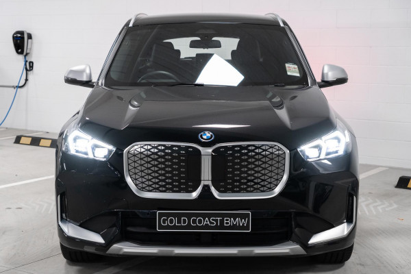 2024 BMW iX1 U11 eDrive20 xLine SUV image 3