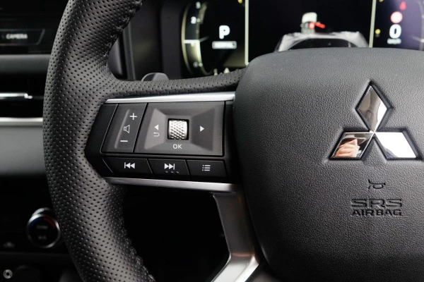 2025 Mitsubishi Outlander ZM LS SUV Image 10