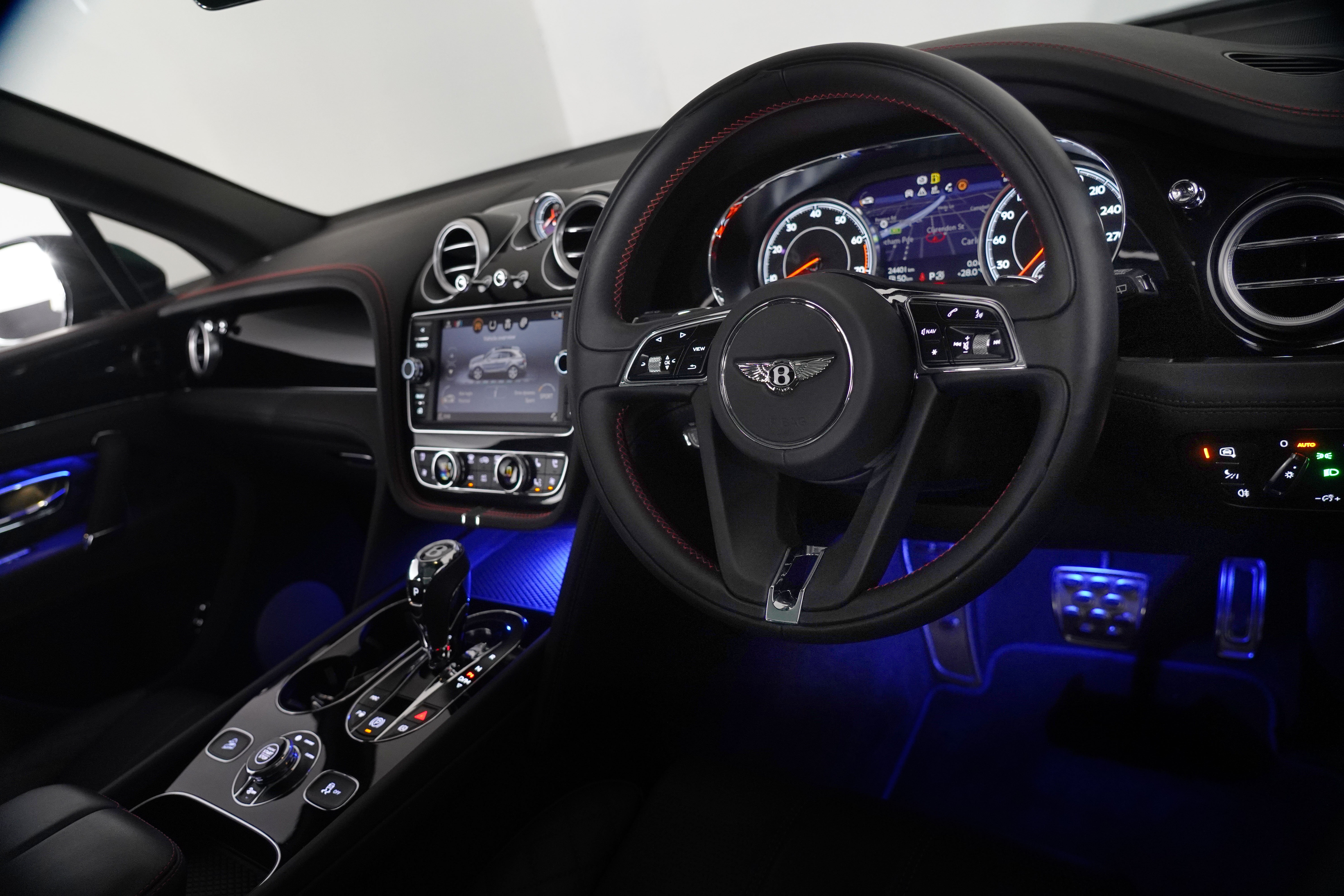 2018 Bentley Bentayga W12 Seven Seat SUV Image 26