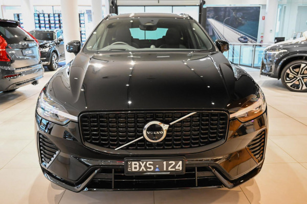 2022 Volvo XC60  B6 R-Design Suv Image 2