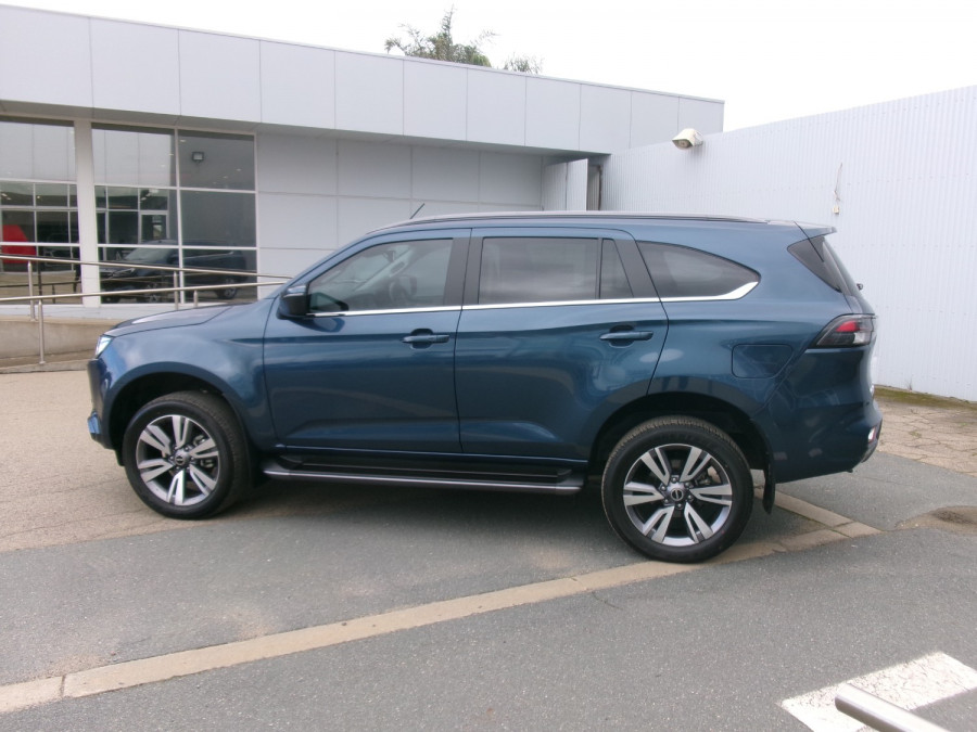 2023 MY24 Isuzu MU-X RJ LS-T SUV Image 6