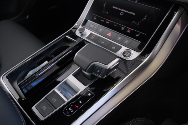 2026 MY25 Audi Q7 4M TFSI 250kW S line SUV image 14