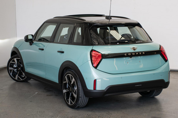 2026 MINI Cooper F65 C Classic Hatch image 2