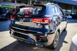 2024 MG ZST S13 Essence SUV