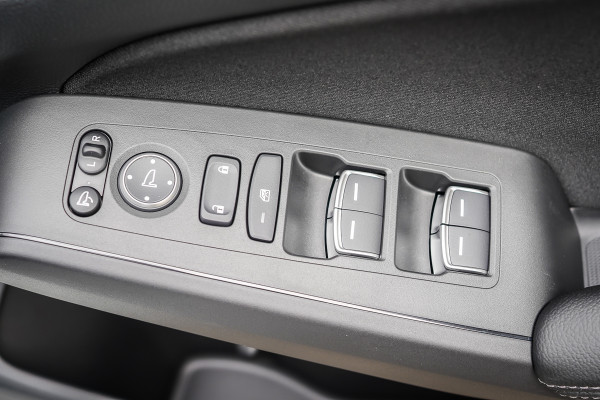 2024 MY25 Honda Civic 11th Gen e:HEV LX Hatch Image 14