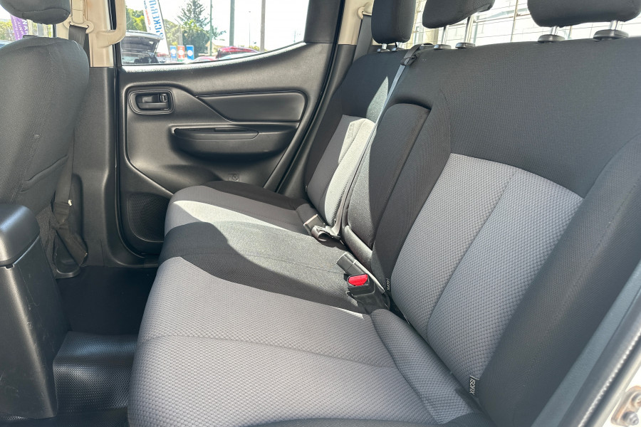 2021 Mitsubishi Triton MR GLX Ute Image 10