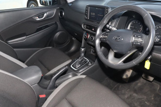 2019 Hyundai Kona OS.2 Active Suv image 9