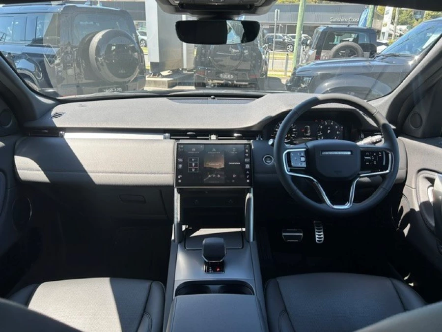 2025 MY26 Land Rover Discovery Sport L550 P250 Landmark SUV Image 12