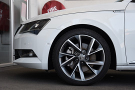 2018 MY18.5 Skoda Superb NP MY18.5 206TSI Sedan Image 5