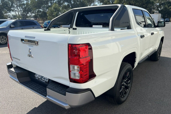 2024 MY24.5 Mitsubishi Triton MV GLX-R Ute Image 5