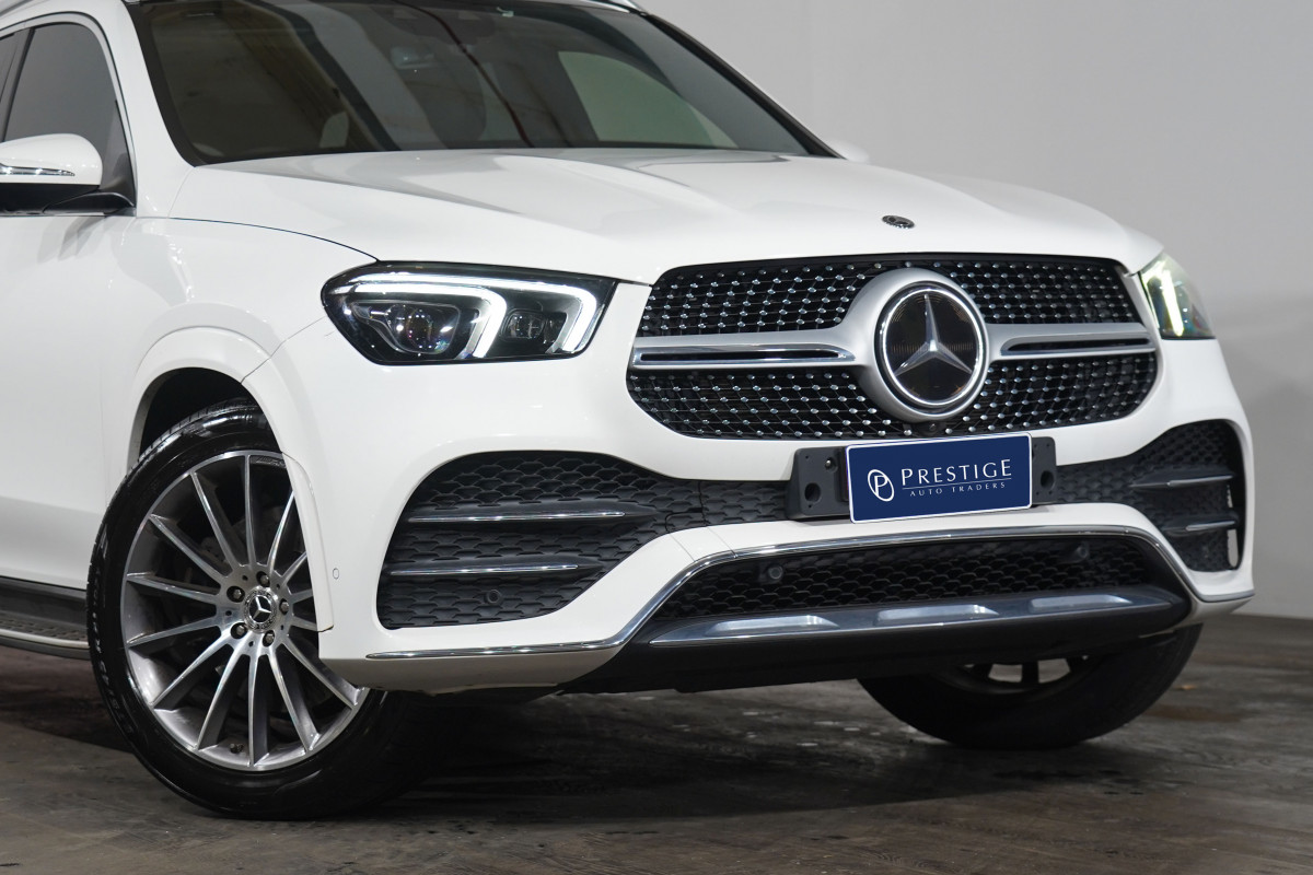 2019 Mercedes-Benz Gle 300 D 4matic SUV Image 2