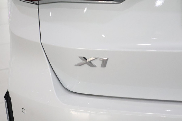 2025 BMW X1 U11 sDrive18i SUV image 5