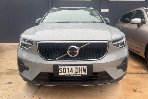 2025 MY26 Volvo XC40 XZ Plus B4 SUV Image 2