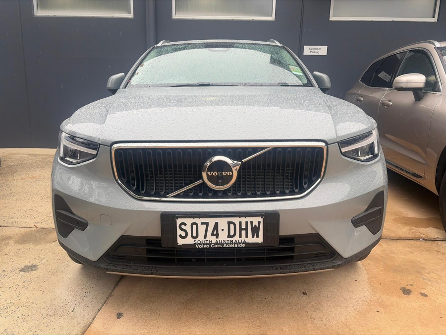 2025 MY26 Volvo XC40 XZ Plus B4 SUV Image 2