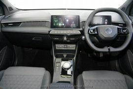 2024 MY24.5 MG MG3 ZP22 Essence Hybrid+ Hatch
