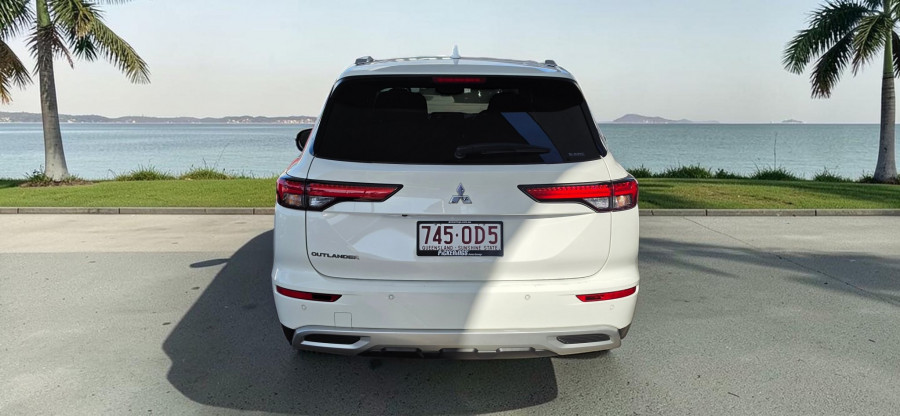 2024 Mitsubishi Outlander ZM LS SUV Image 6