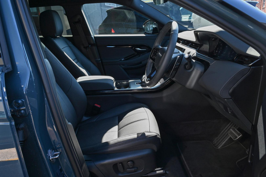 2026 MY26.5 Land Rover Range Rover Evoque L551 P250 Dynamic SE SUV
