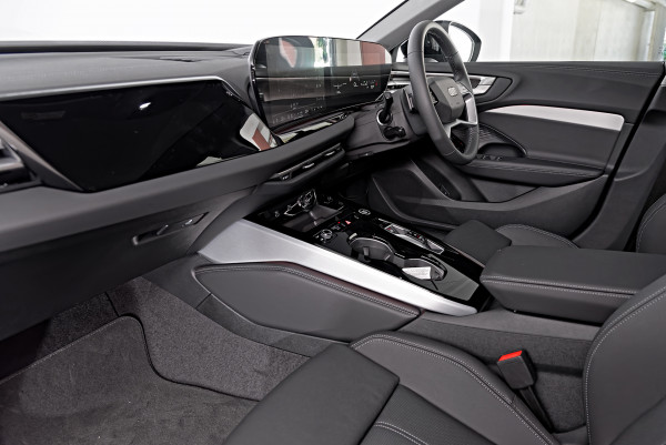 2025 Audi A5 B10 TFSI 150kW S line Sedan image 8