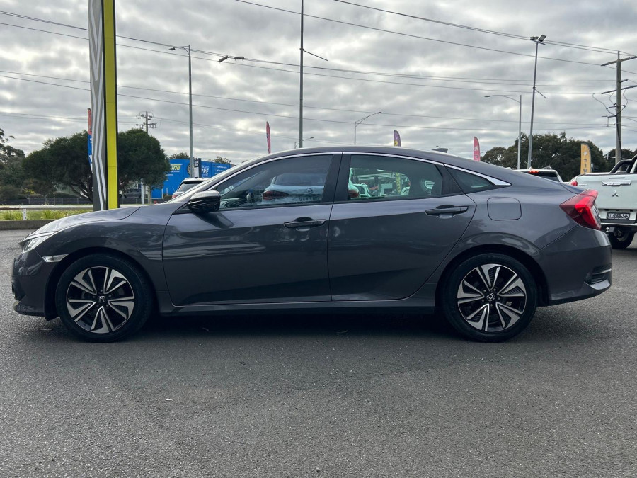 2018 Honda Civic 10th Gen VTi-L Sedan Image 9