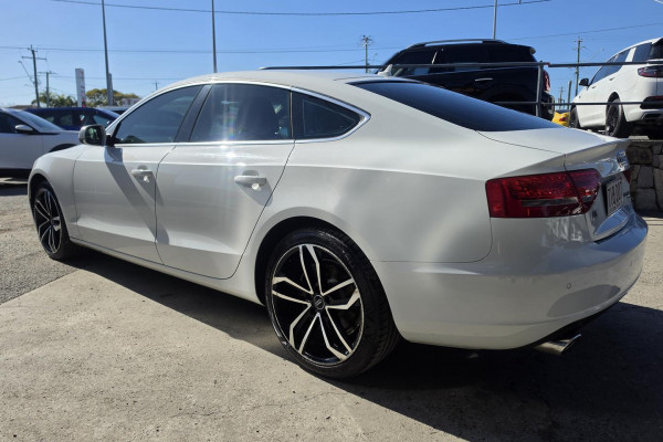 2012 Audi A5 8T  Hatch Image 9