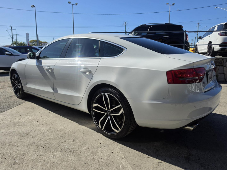 2012 Audi A5 8T  Hatch Image 9