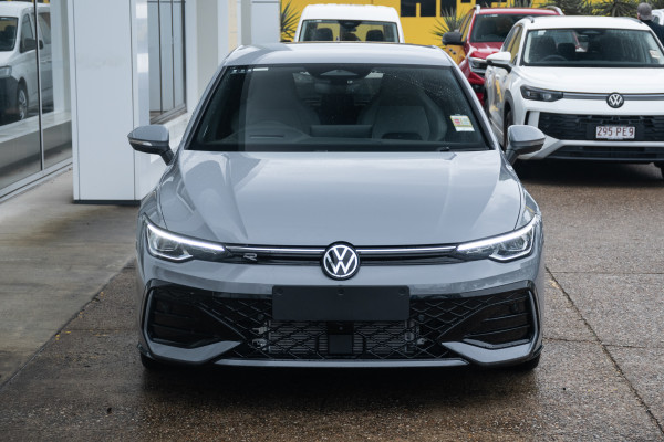 2025 Volkswagen Golf 8.5 110TSI R-Line Hatch image 4