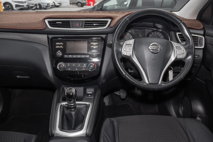 2015 Nissan QASHQAI J11 ST SUV Image 7