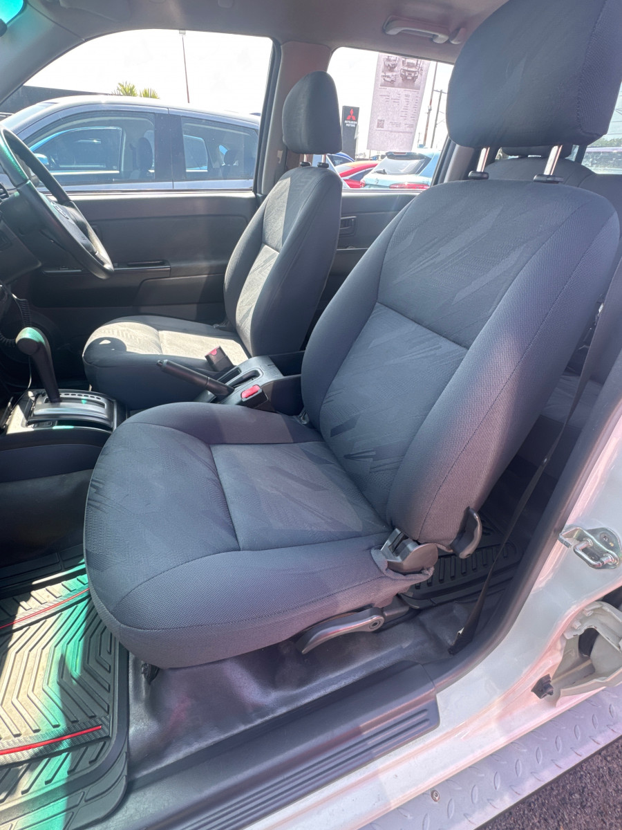 2011 Holden Colorado RC MY11 LX Crew Cab Ute Image 10