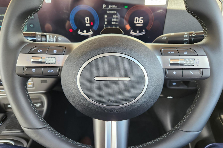 2025 Hyundai KONA SX2.V2  SUV Image 16