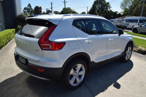 2022 MY23 Volvo XC40 XZ Plus B4 SUV Image 7