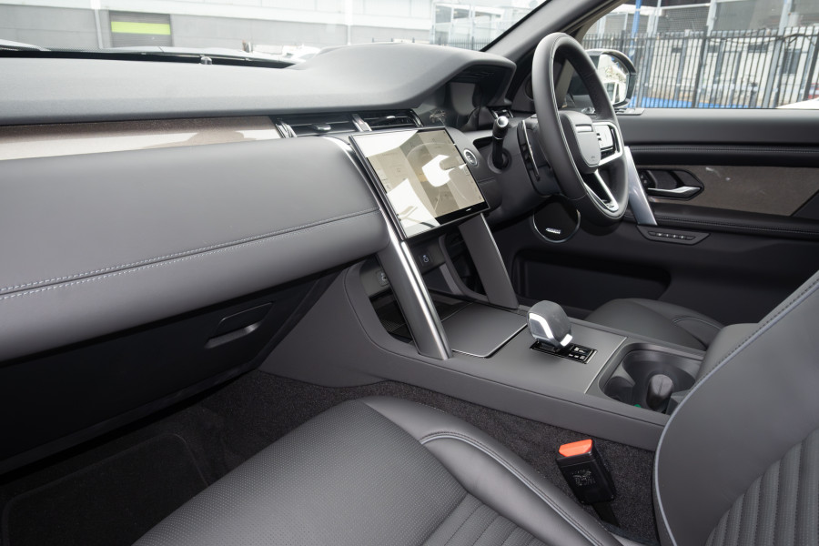2026 Land Rover Discovery Sport L550 P250 Metropolitan SUV