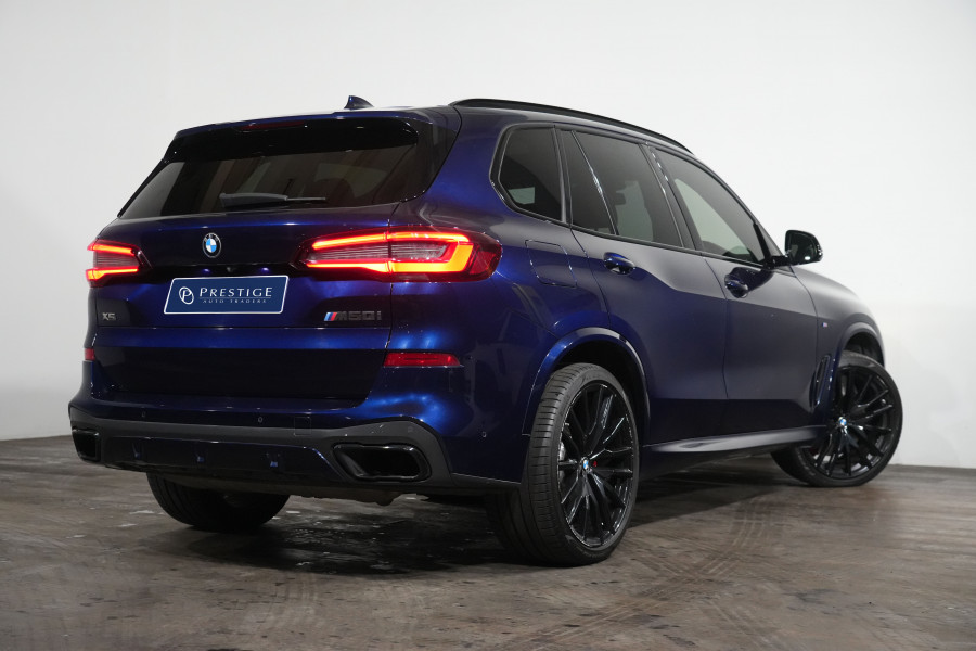 2021 BMW X5 M50i SUV