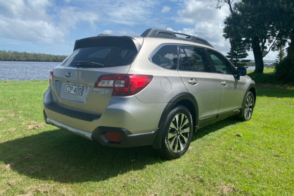2015 Subaru Outback B6A MY15 2.5i Suv Image 3