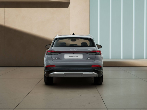 2025 Audi Q4 e-tron F4 45 SUV image 4