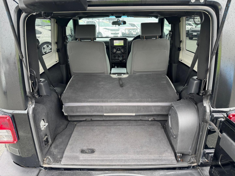2010 Jeep Wrangler JK Sport SUV Image 14