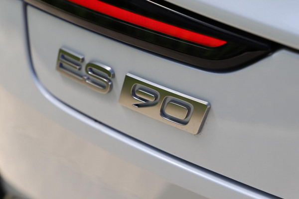 2025 MY26 Volvo ES90  Ultra Single Motor Sedan Image 9
