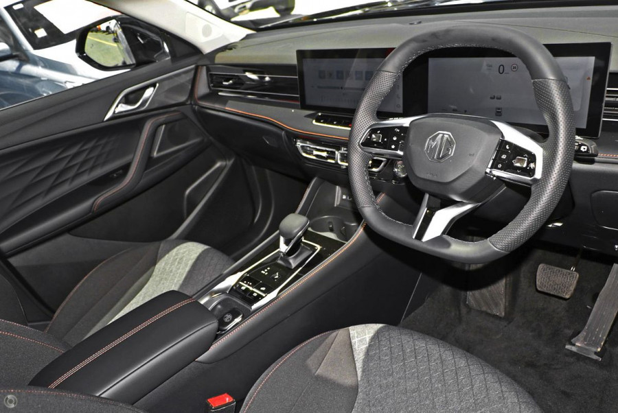2024 MY24.5 MG HS AS33 Vibe SUV Image 7