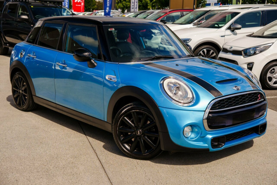 2016 MINI Cooper F55 Cooper S Hatch