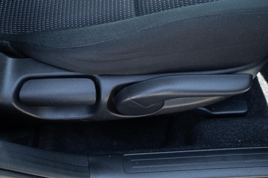 2011 MY13 Mazda 3 BL Series 2 Neo Sedan Image 19