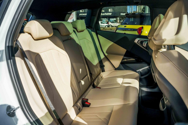 2026 BMW X3 G45 30e xDrive SUV image 11