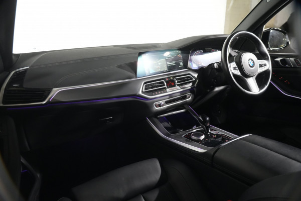 2022 BMW X5 xDrive30d SUV Image 13