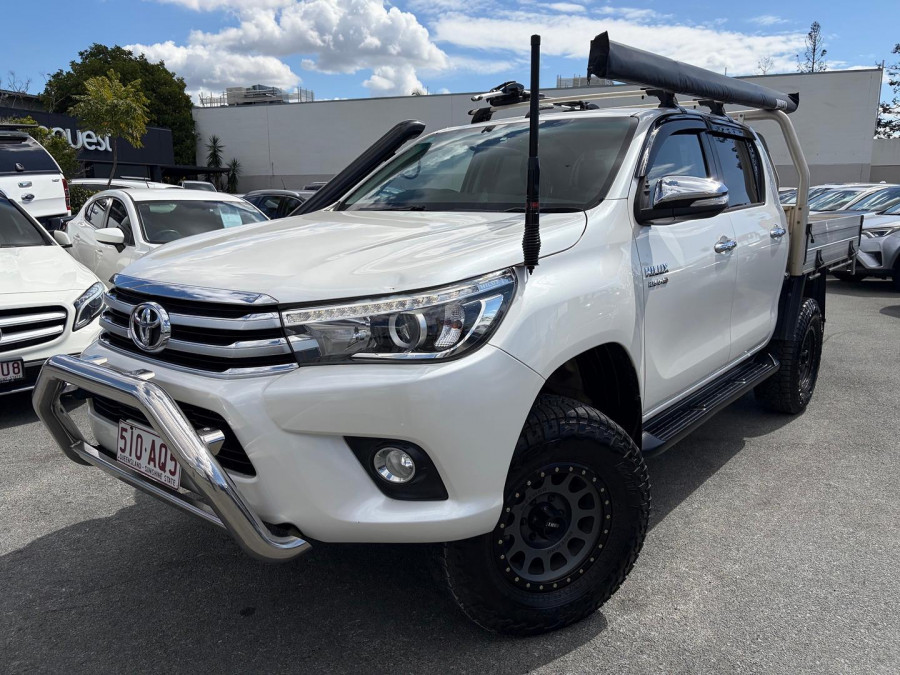 2016 Toyota HiLux  SR5 Double Cab Pick Up Image 1
