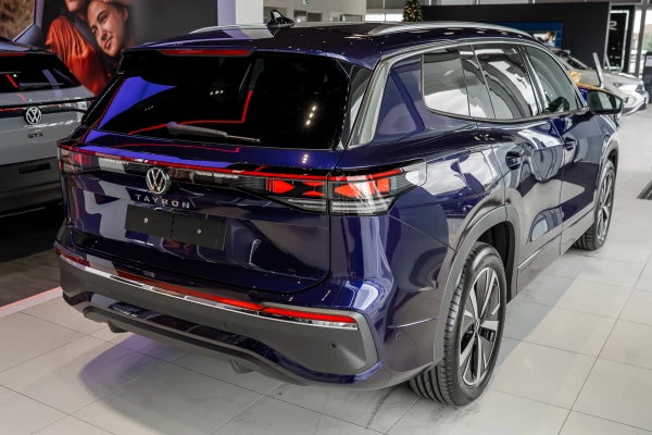 2025 MY26 Volkswagen Tayron R4 150TSI Elegance SUV Image 2
